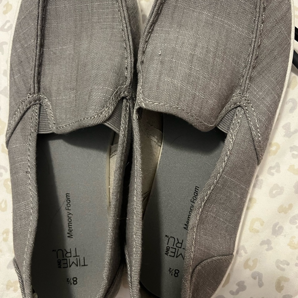 Time and Tru Gray Loafers for Everyday Comfort